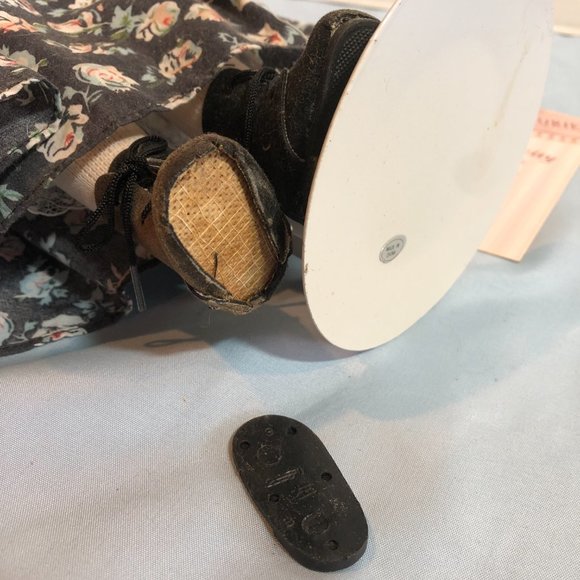 LOT of 3 Collectible Memories Porcelain Dolls NORMA JEAN, LAUREN, GINGER #F67 - Picture 9 of 9